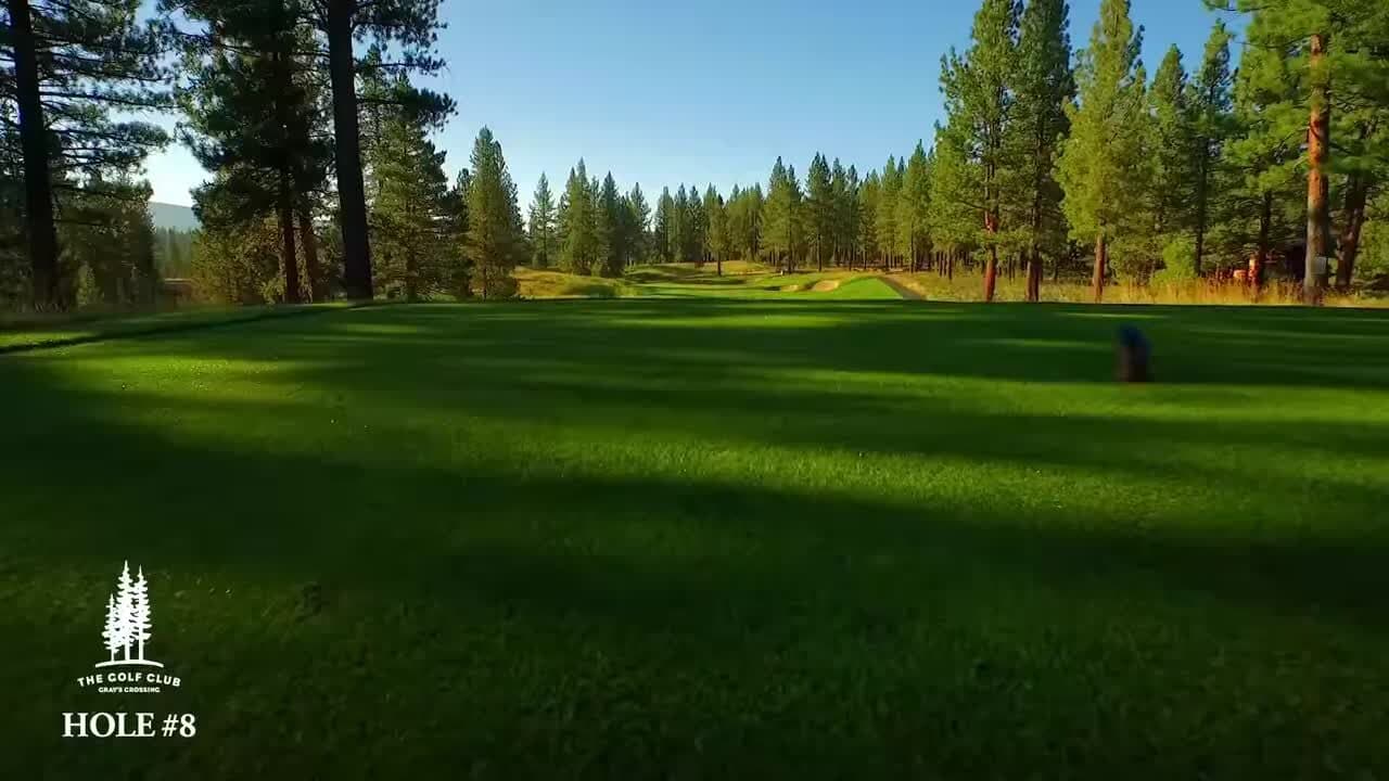Hole 8 at Grays Crossing with open fairway Hole 8 at Grays Crossing with open fairway