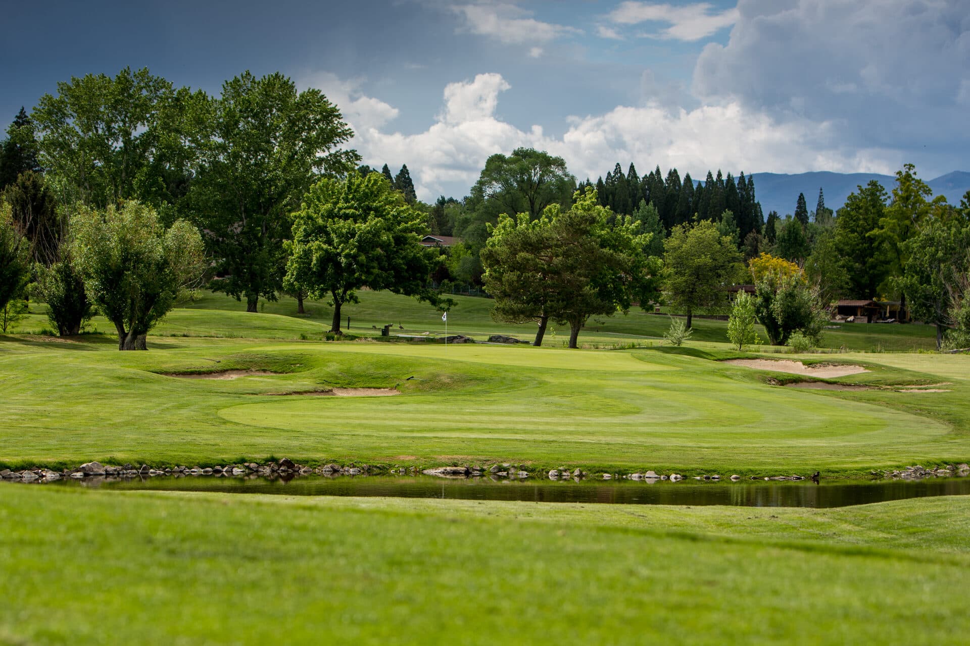 LakeRidge Golf Course 6th green panorama with Sierra Nevada mountain backdrop LakeRidge Golf Course 6th green panorama with Sierra Nevada mountain backdrop