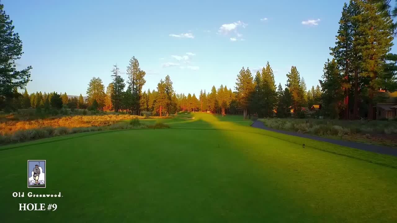 Hole 9 at Old Greenwood featuring mountain-backed green Hole 9 at Old Greenwood featuring mountain-backed green