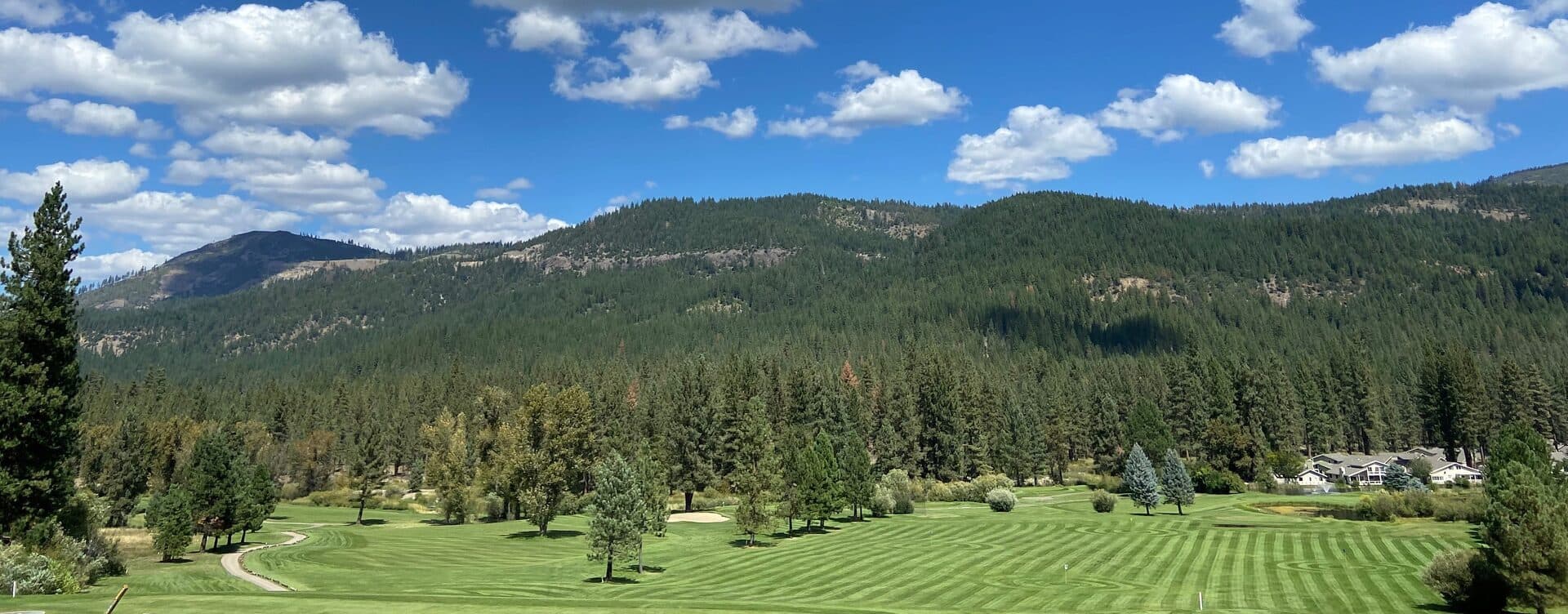 Plumas Pines driving range — practice facility with Sierra mountain views Plumas Pines driving range — practice facility with Sierra mountain views