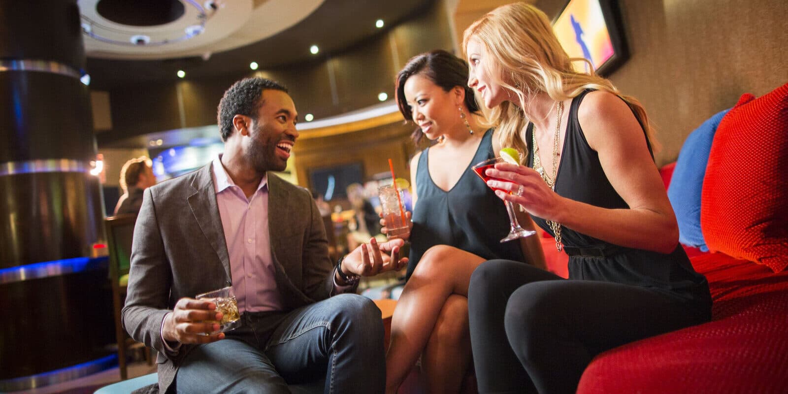 Spa Café & Bar at Silver Legacy Resort Casino — dining room