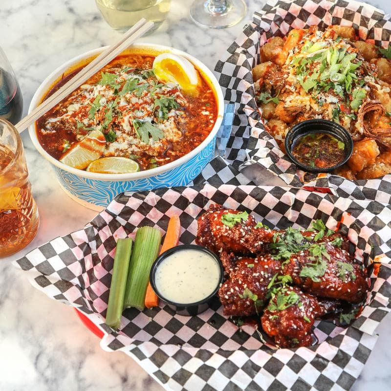 Pignic Pub & Patio — interior view