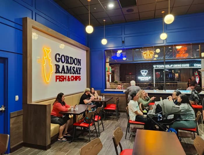 Gordon Ramsay Fish & Chips at Silver Legacy Resort Casino — interior ambience