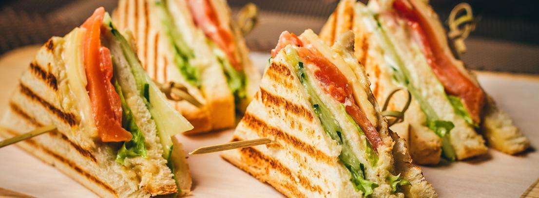 Sips Coffee & Tea at Silver Legacy Resort Casino — bar and lounge seating