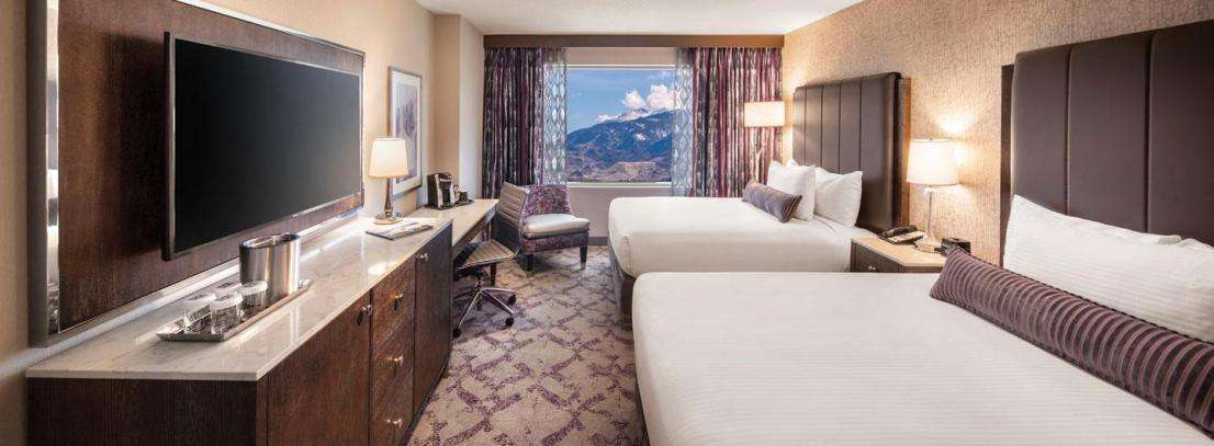 Silver Legacy Vista Room – 1 King at Silver Legacy Resort Casino — guest room with upscale furnishings and contemporary decor