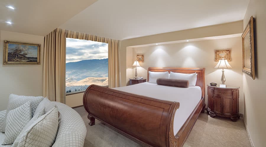 Sierra Studio Suite at Eldorado Reno — 1 King bed with traditional elegant decor