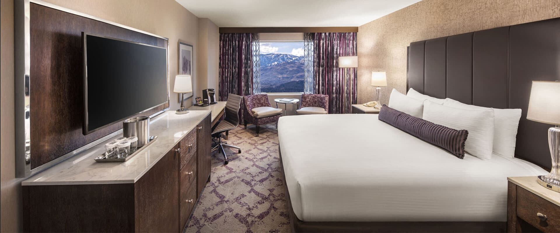 Silver Legacy luxury king guest room