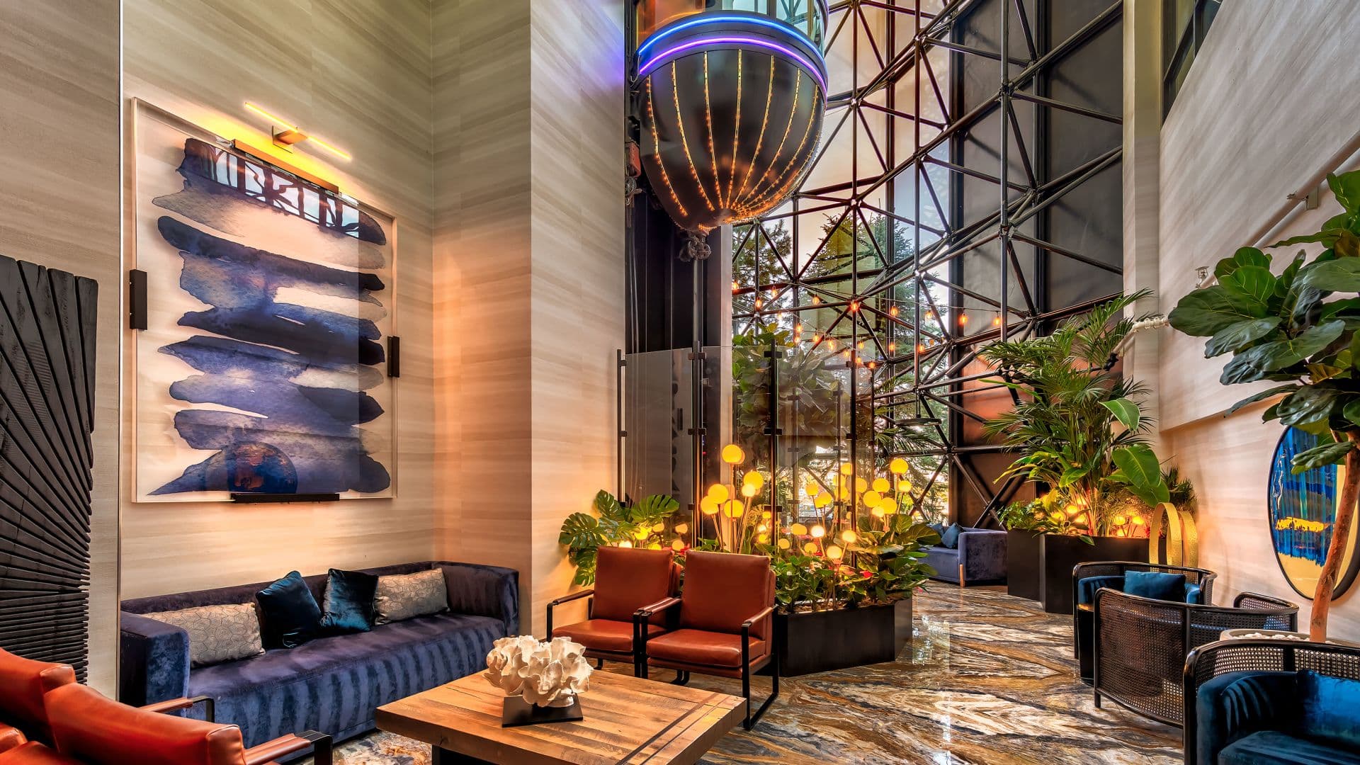 Atlantis Cocktail Lounge at Atlantis Casino Resort Spa — bar interior with signature dining and ambience