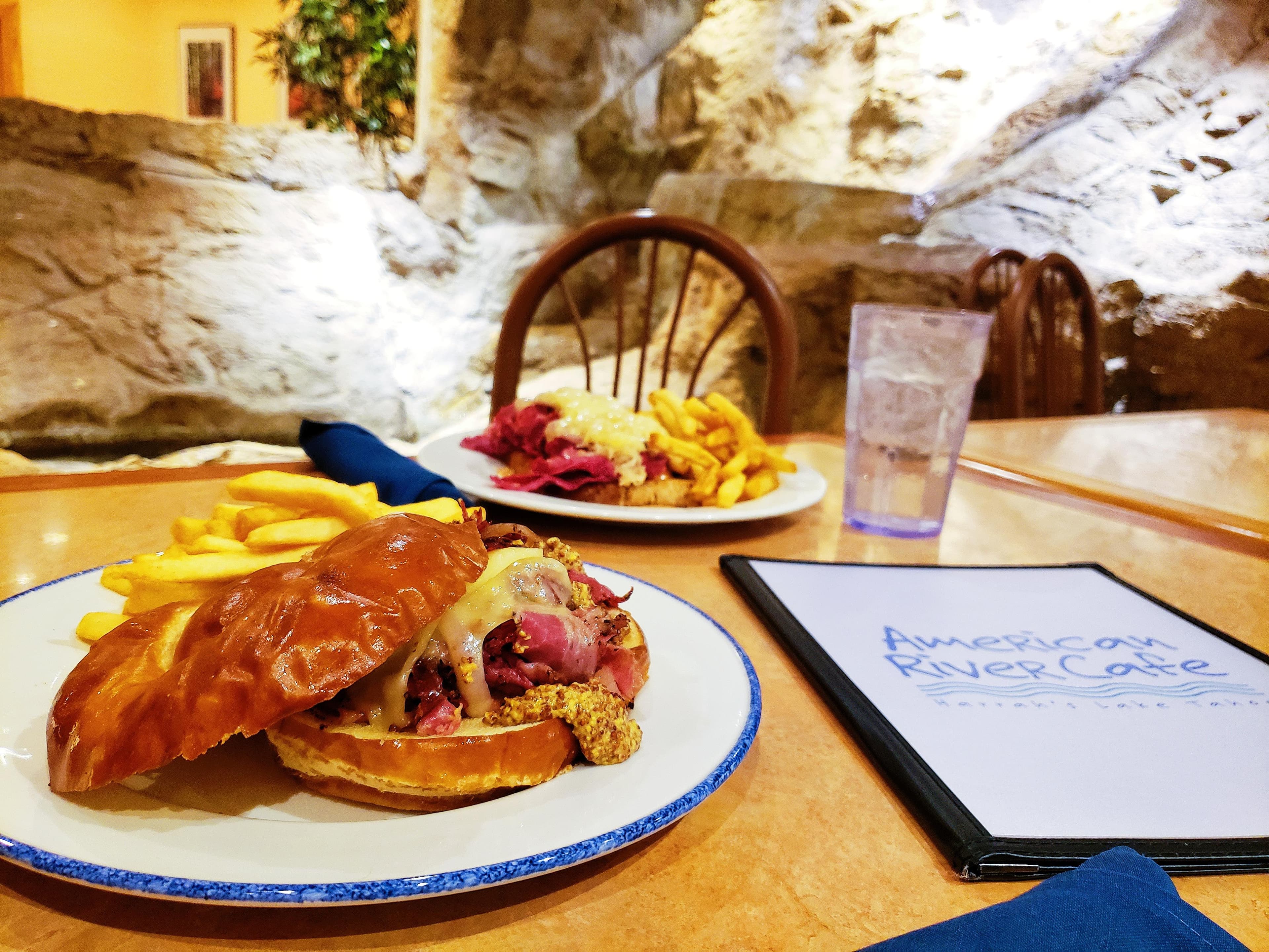 The Highlander Bar at Harvey's Lake Tahoe — bar interior with signature dining and ambience